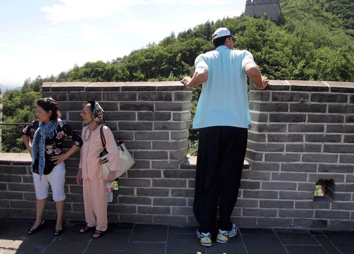 2009-Gheorghe-Muresan-Great-Wall-of-China.jpg