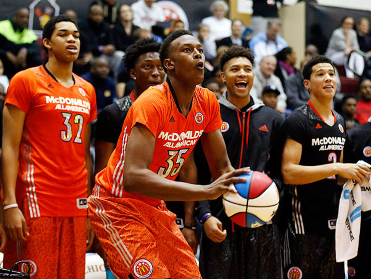 Top uncommitted senior Myles Turner attracts plenty of eyes with ...