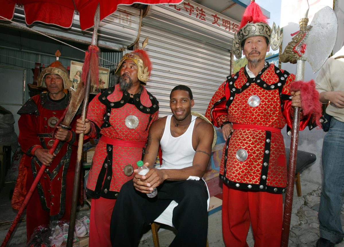 2004-Tracy-McGrady-Great-Wall-of-China.jpg