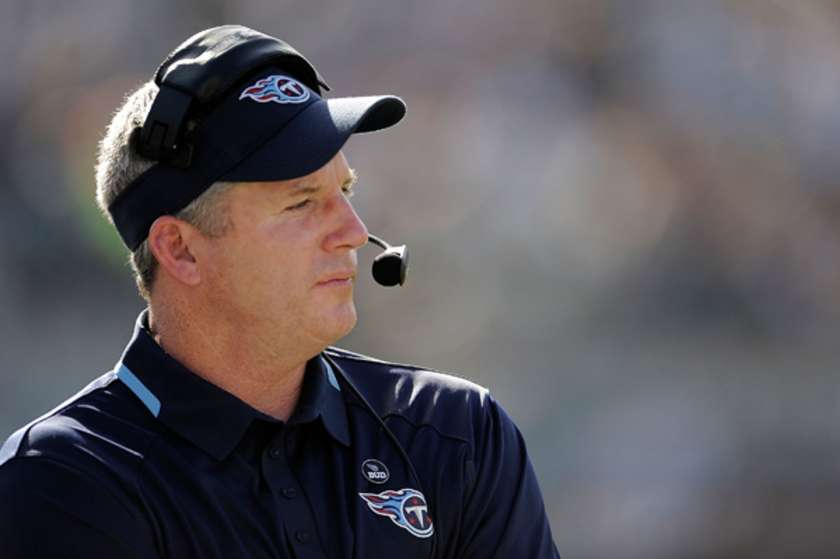 Mike Munchak will work for a new organization for the first time in over 30 years. 