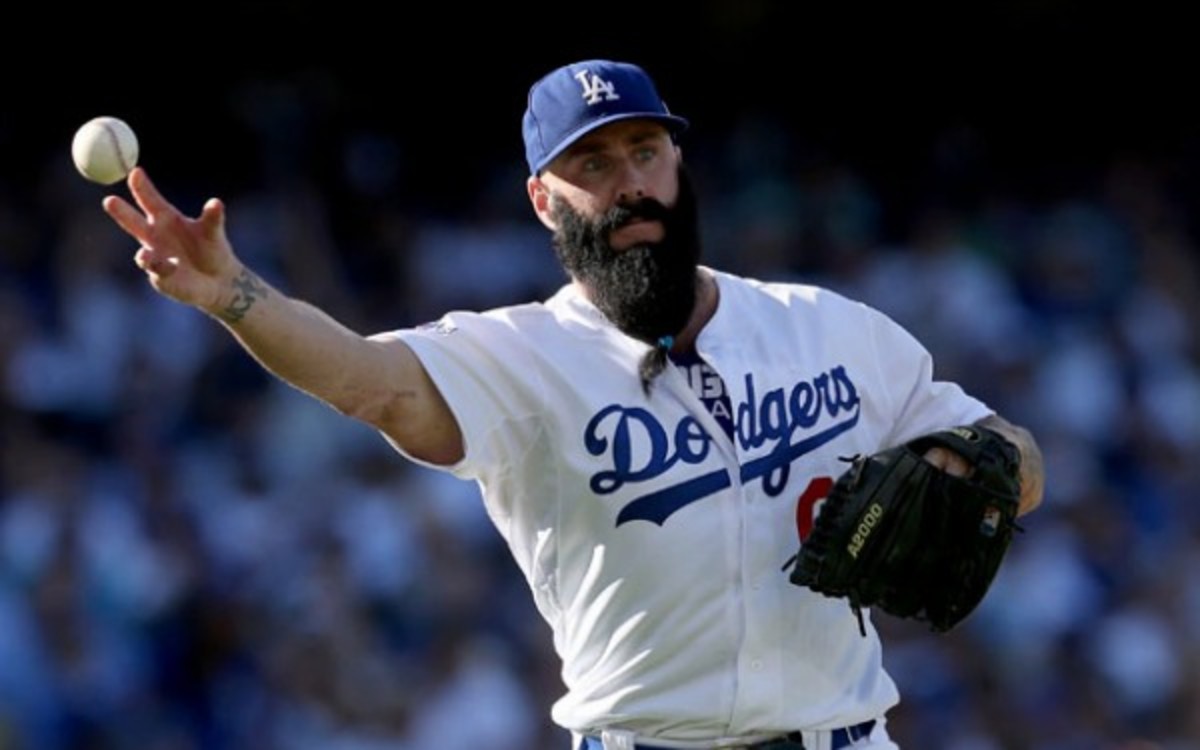 Dodgers activate reliever Brian Wilson from DL