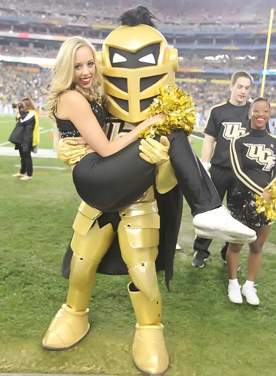 02-Brittany_Game-UCF-BY4_6031.jpg