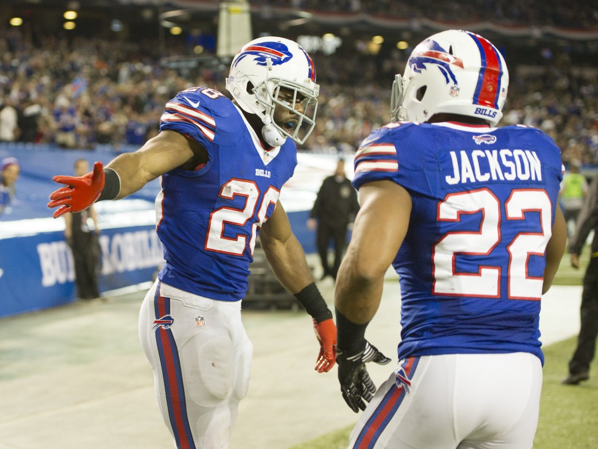 CJ Spiller injured early for Bills vs. Browns - Sports Illustrated