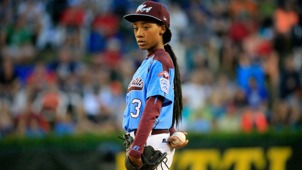 Little League star Mo'ne Davis donating jersey to Baseball Hall of Fame -  CBS News