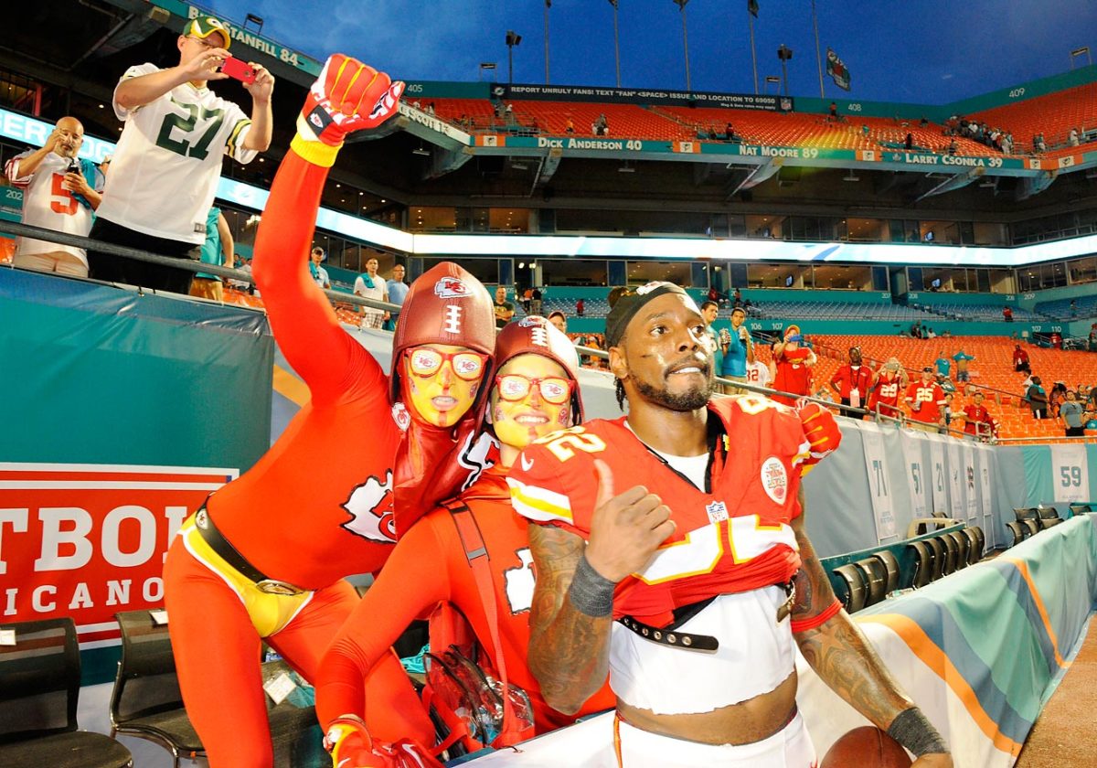 Dwayne-Bowe_0.jpg