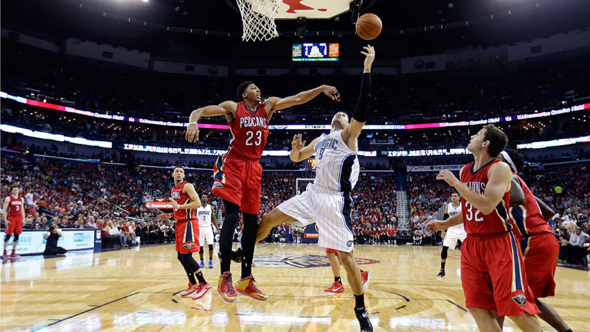 Pelicans' Anthony Davis dominates Magic with nine blocks in opener ...