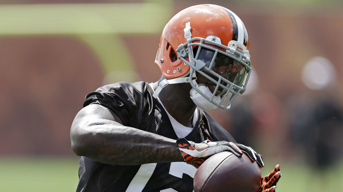 Johnny Manziel and Josh Gordon Are Teammates Once Again - Sports  Illustrated Cleveland Browns News, Analysis and More