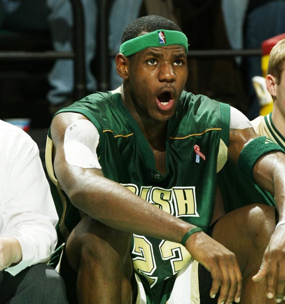 lebron-james-2003-headband.jpg