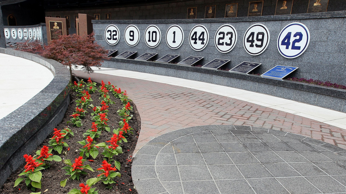 New York Yankees Retired Numbers - SI.com Photos
