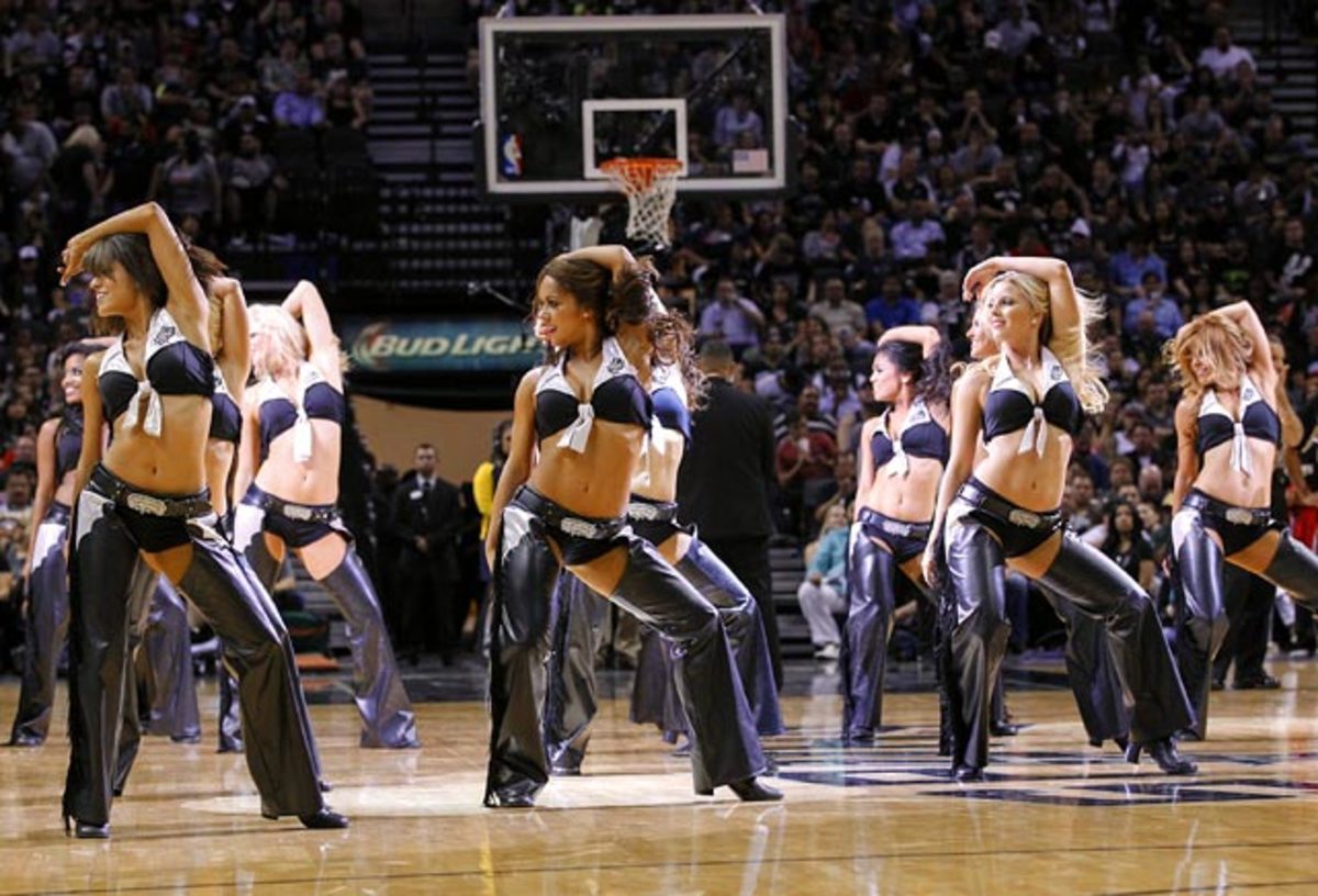 140602144746-san-antonio-spurs-silver-dancers-492592191-10-single-image-cut.jpg