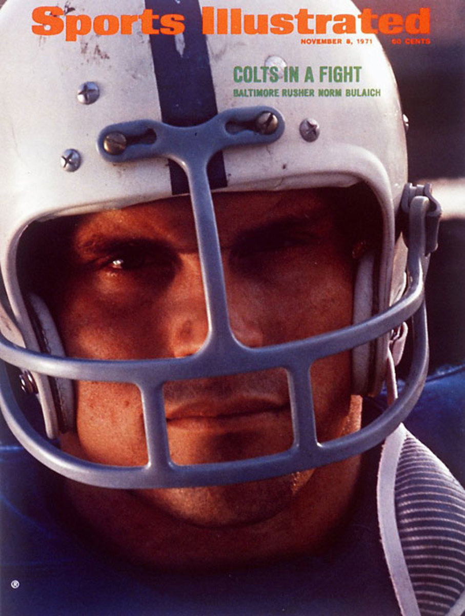 SI's Pro Football Covers of the 1970s - SI.com Photos  Tampa bay football,  Sports illustrated covers, Tampa bay buccaneers football