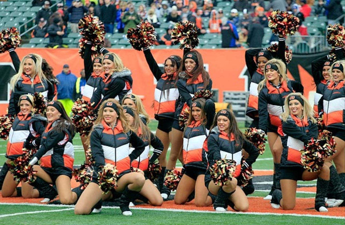 131230171626-cincinnati-bengals-ben-gals-cheerleaders-ap138952669178-18-single-image-cut.jpg