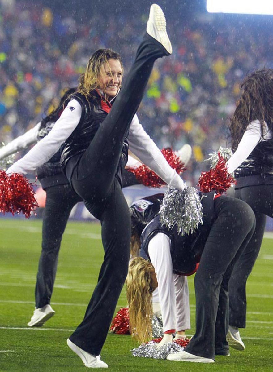 131230171812-new-england-patriots-cheerleaders-icon-25507188-single-image-cut.jpg