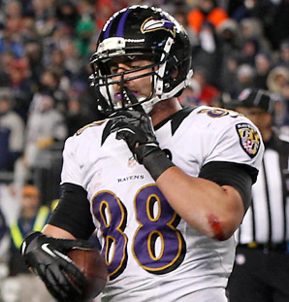 Dennis Pitta has been an underrated player in the Ravens' passing game. (Stephan Savoia/AP)