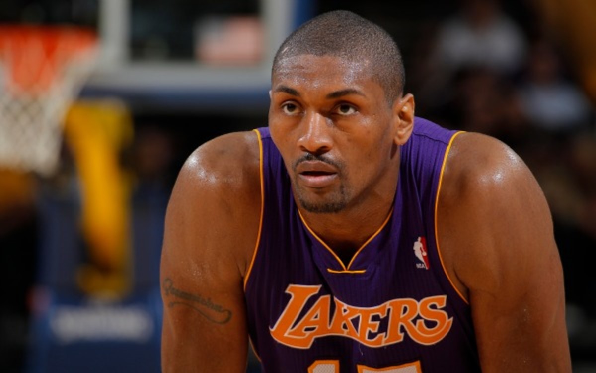 Metta World Peace a mentor, not menace, for Lakers' young players – Orange  County Register