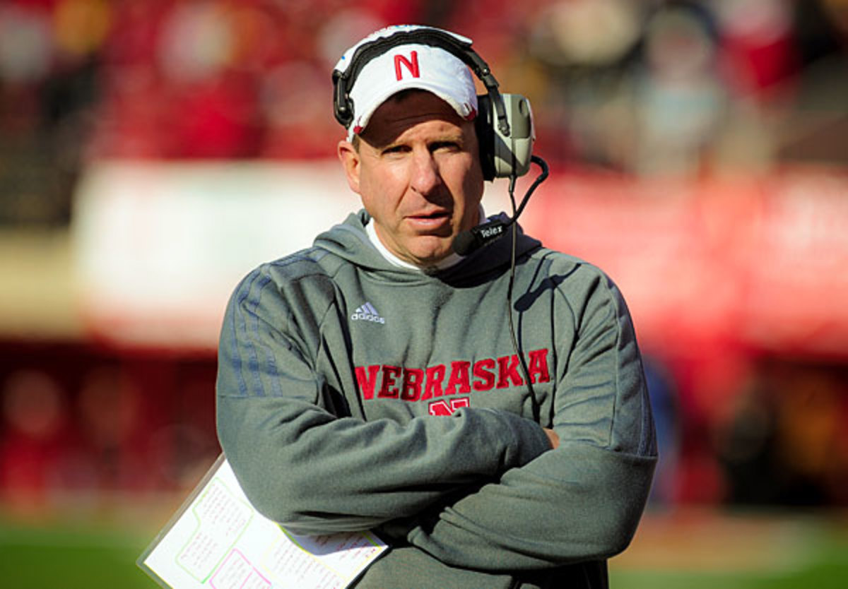 Nebraska AD Shawn Eichorst Backs Cornhuskers Coach Bo Pelini In ...