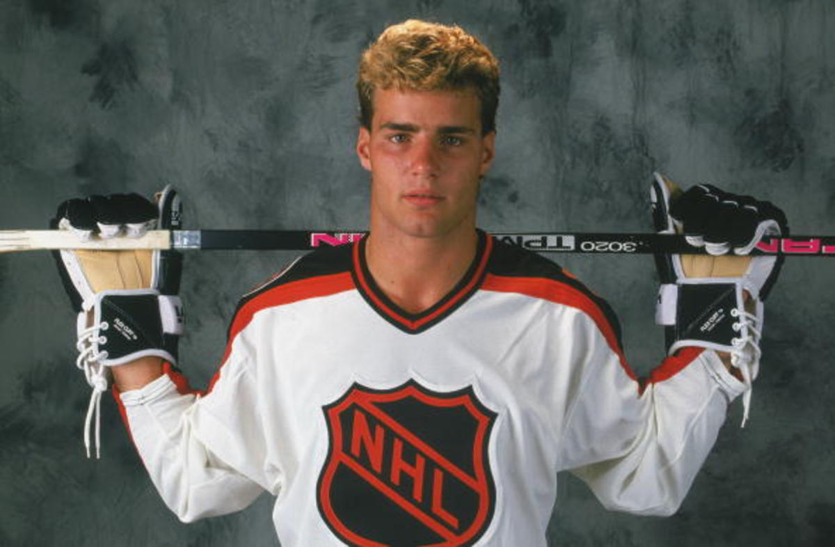 Eric Lindros finds peace in reconciling with past - Sports Illustrated