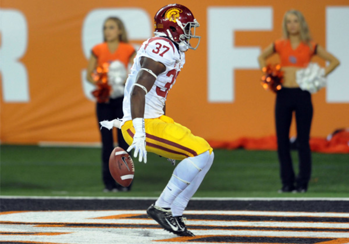 Javorious Allen scored three touchdowns in USC's win vs. Oregon State on Friday.