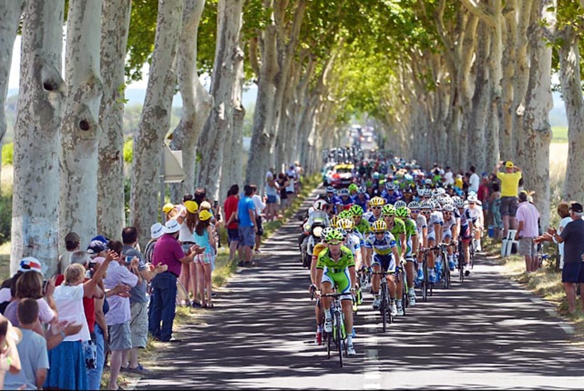 130708171251-tour-de-france-fans-225-tour-de-france-single-image-cut.jpg