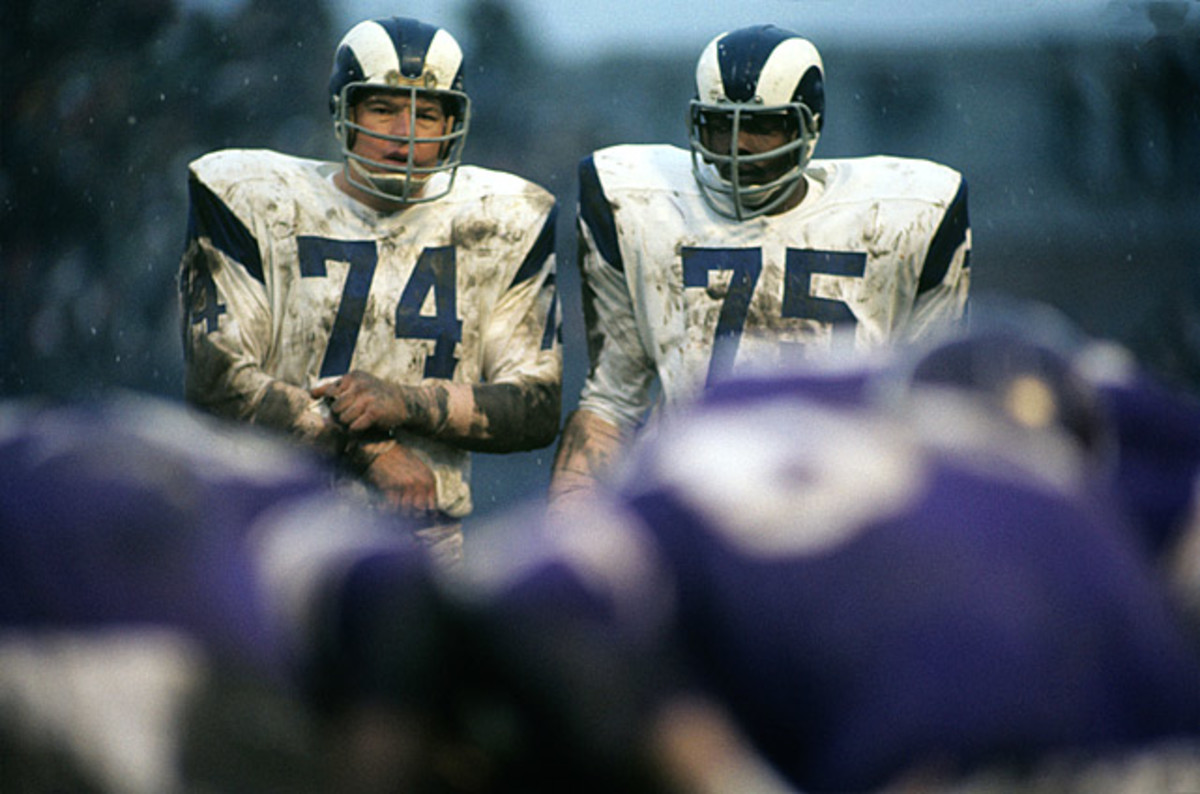 Deacon Jones, Defensive End for the San Diego Chargers, is seen in this 1973  photo. (AP Photo Stock Photo - Alamy