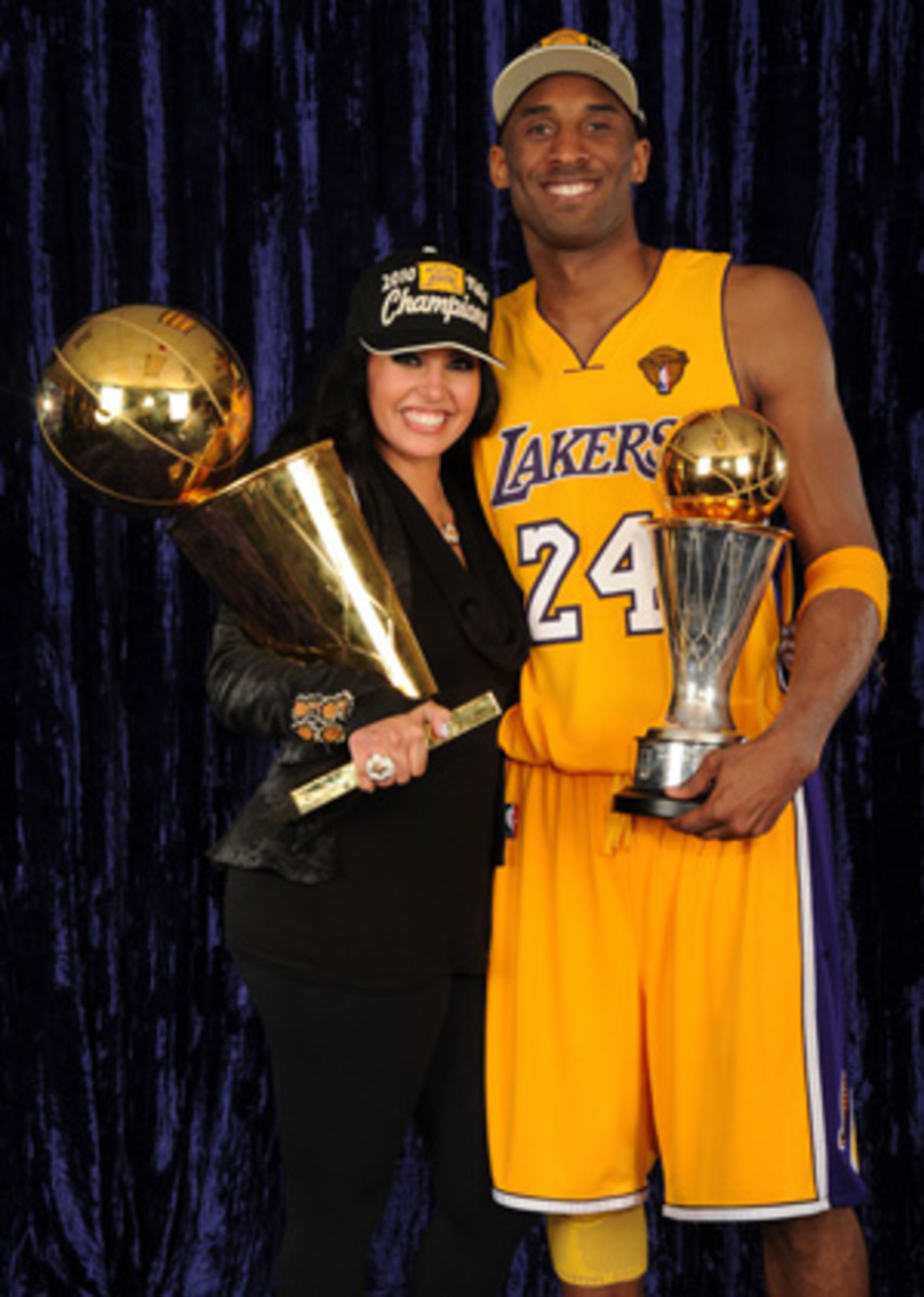 Kobe Bryant and wife, Vanessa, have announced the end of their divorce proceedings. (Andrew D. Bernstein/Getty Images)