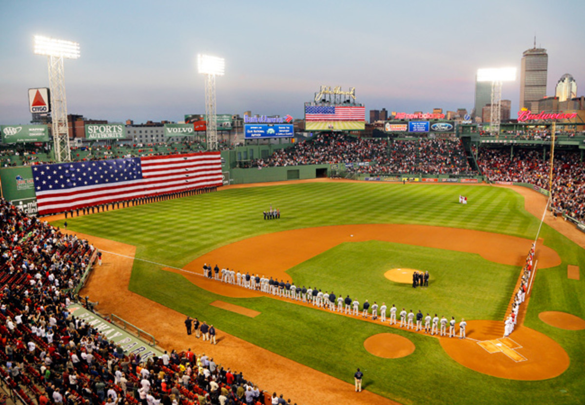 Red Sox's record sellout streak ends