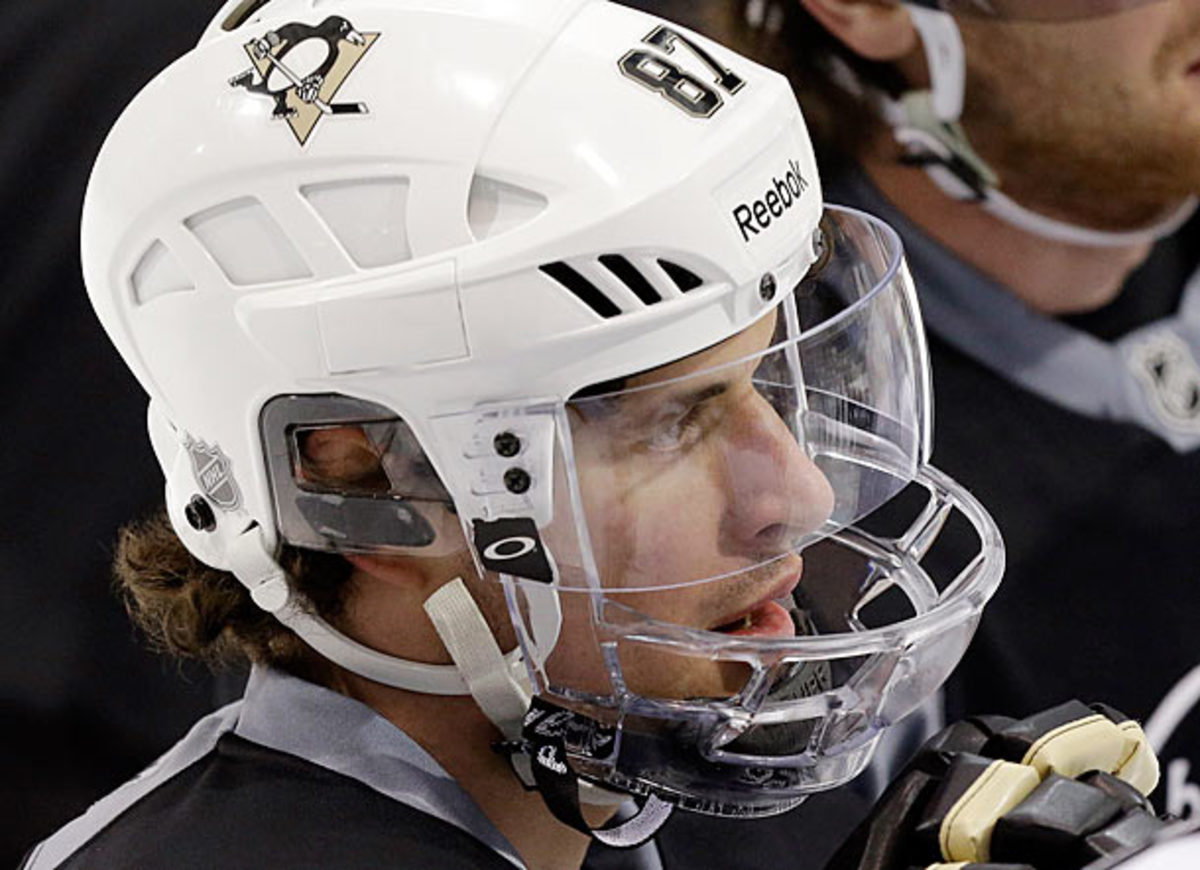 Sidney Crosby is still waiting for medical clearnance to play for the Penguins.