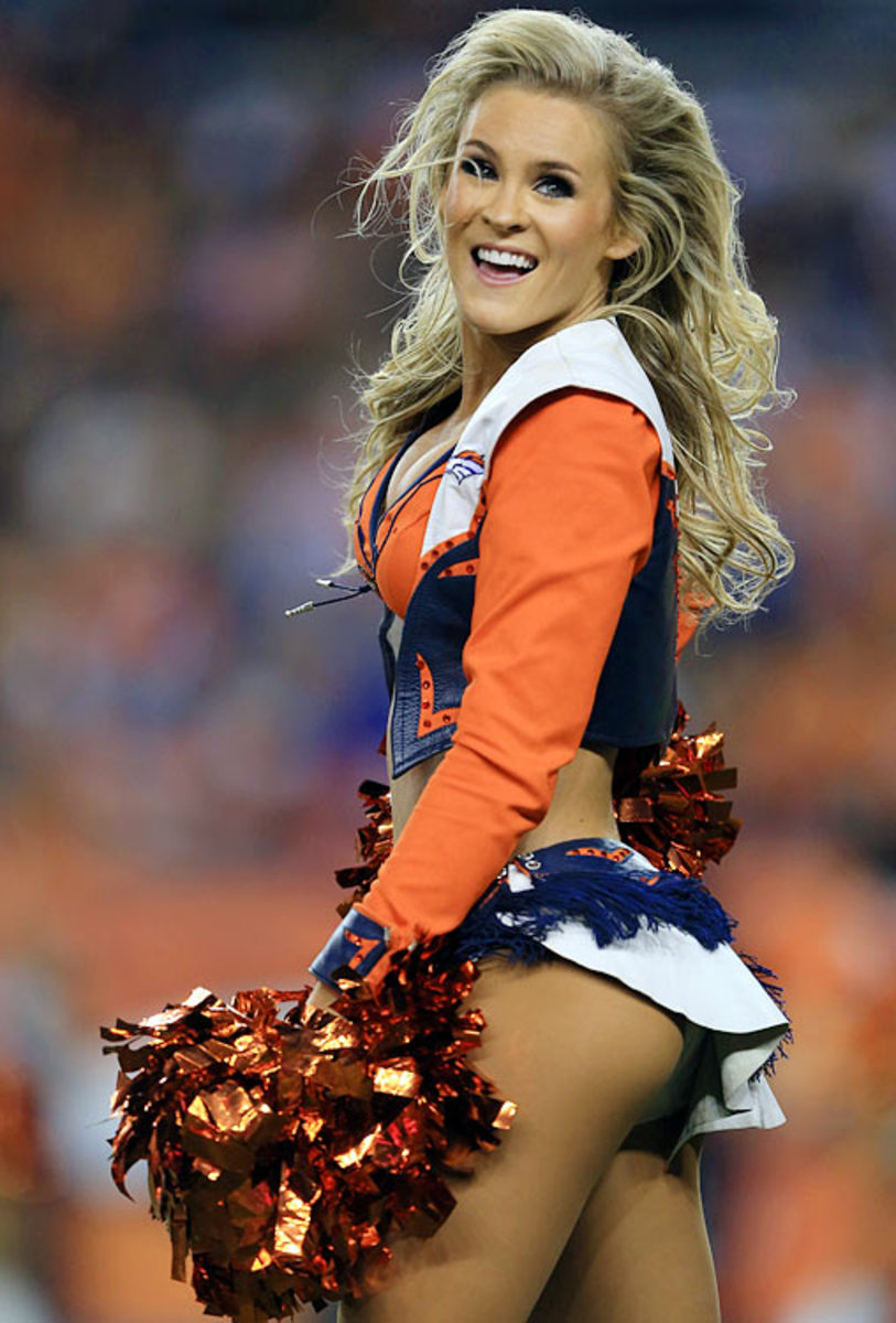 Denver Broncos Cheerleaders Photos from Preseason Week 4