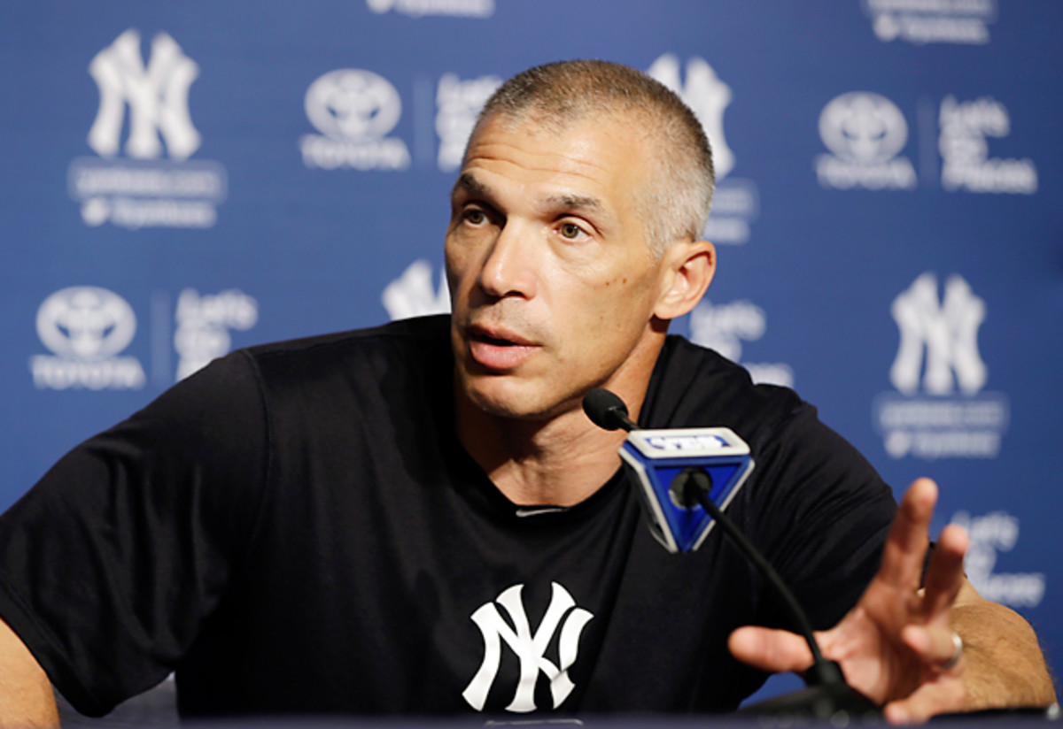 Joe Girardi spoke to Nick Saban's Alabama team after Saban had done the same for Girardi's Yankees.