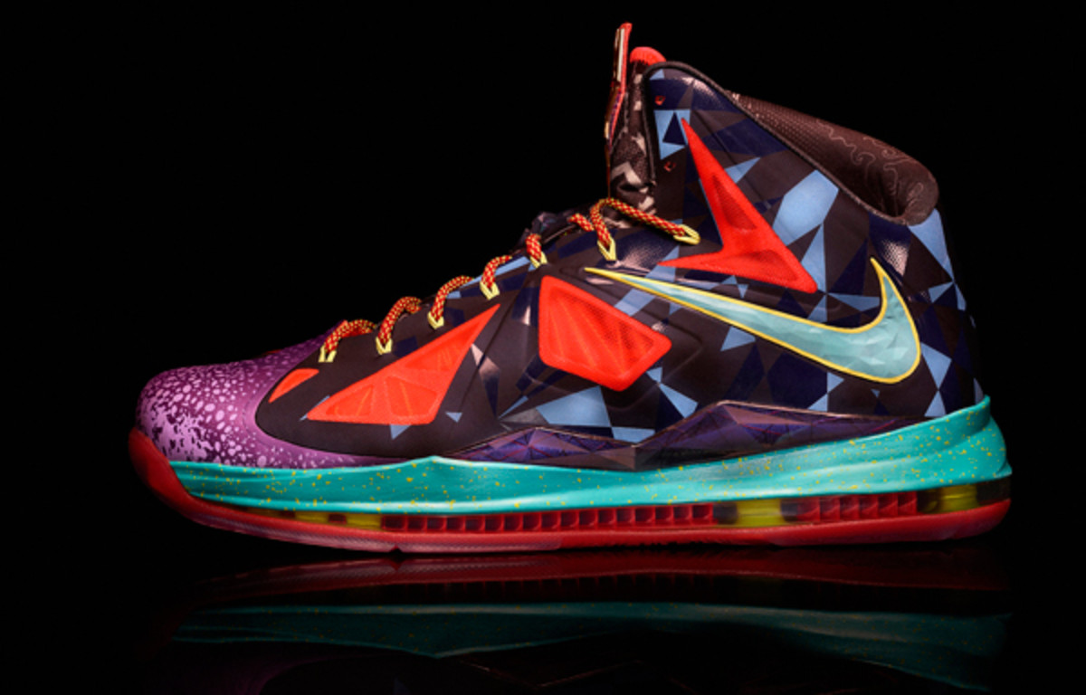 lebron-james-mvp-nikes-4.jpg