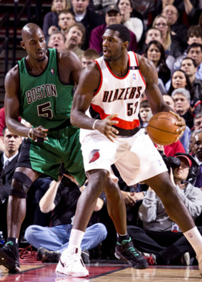 Greg Oden met with the Boston Celtics this weekend. (Thomas Oliver/Getty Images)