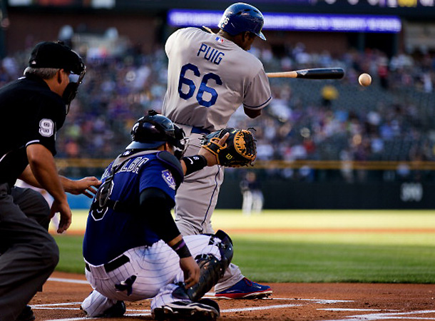 Dodgers' Yasiel Puig makes incredible throw