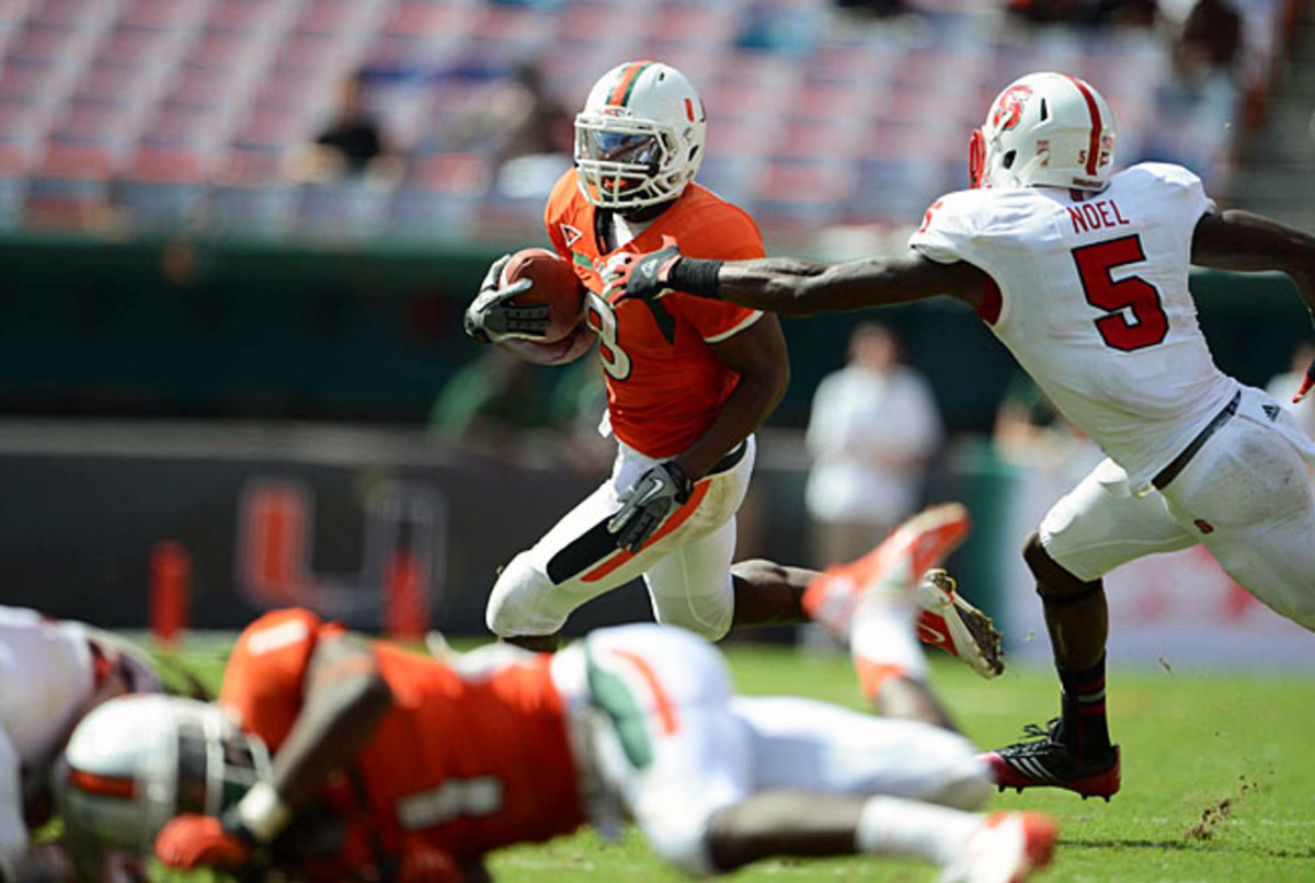 Duke Johnson (8) ran for 947 yards and 10 touchdowns during his breakout freshman season at Miami.