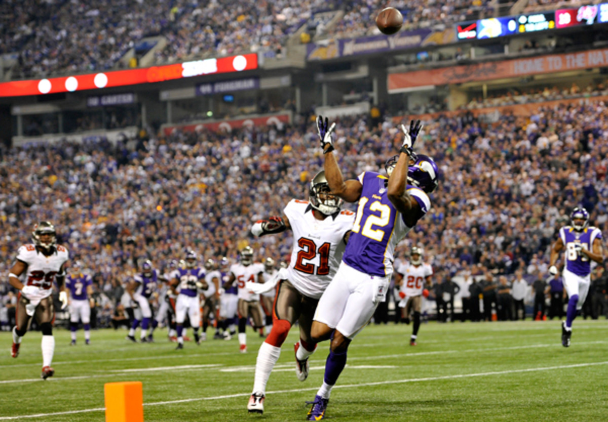 Percy Harvin (11) of the Seattle Seahawks after the game against the  Minnesota Vikings at Century Link Field in Seattle on Sunday, Nov. 17,  2013. (AP Photo/David Seelig Stock Photo - Alamy