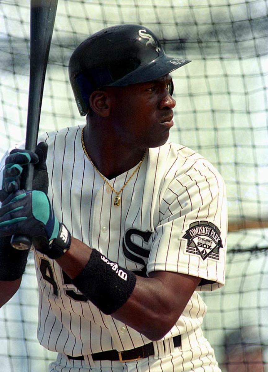 The Time Michael Jordan Played Right Field For The White Sox 