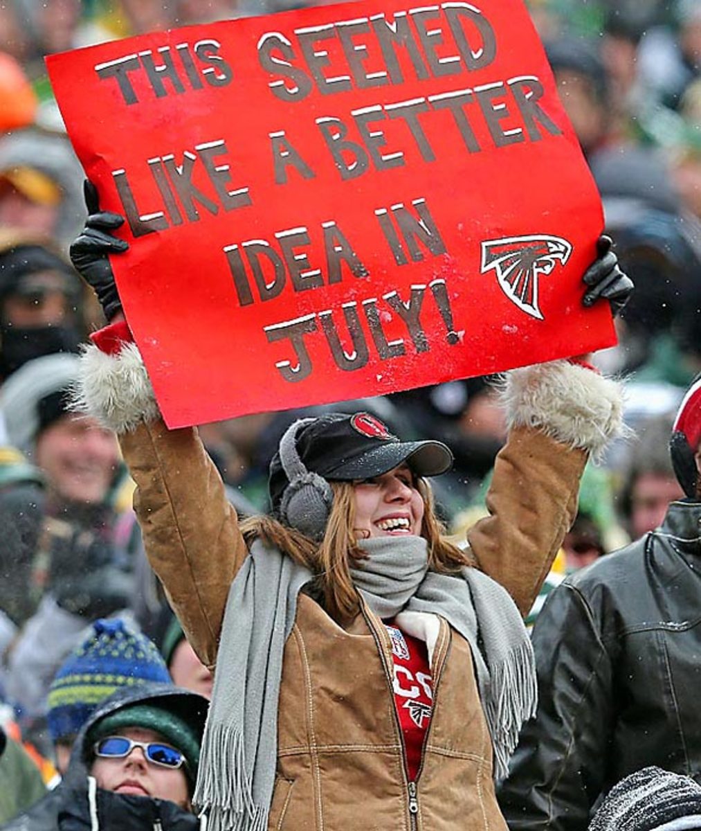 131212130601-packers-falcons-fan-jonathan-daniel-getty-single-image-cut.jpg