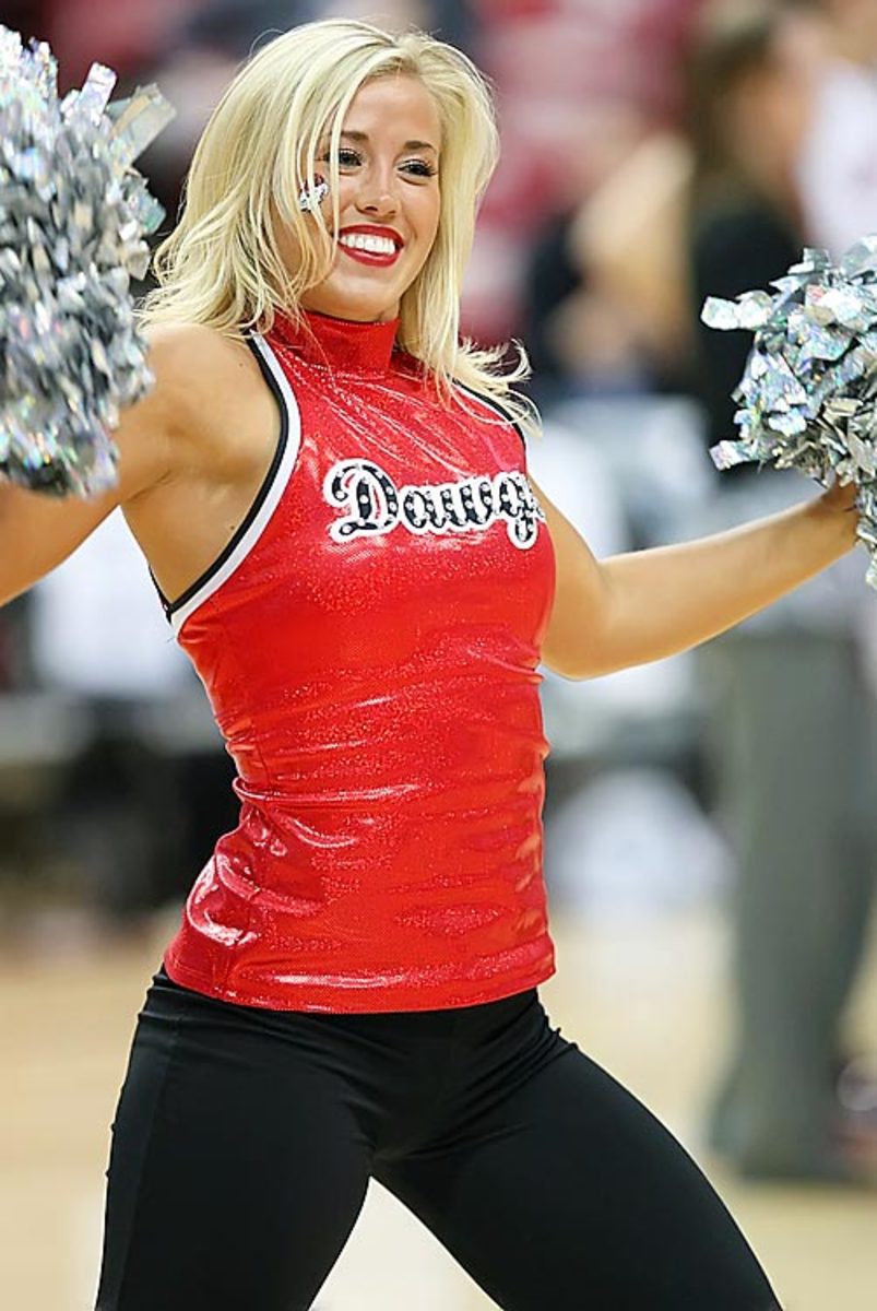 Cheerleader of the Week: Jennifer - Sports Illustrated