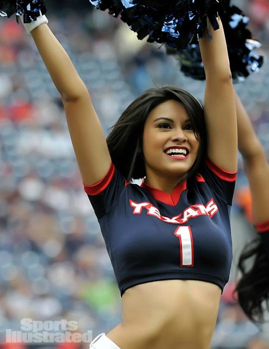 Cheerleader of the Week: Jennifer - Sports Illustrated