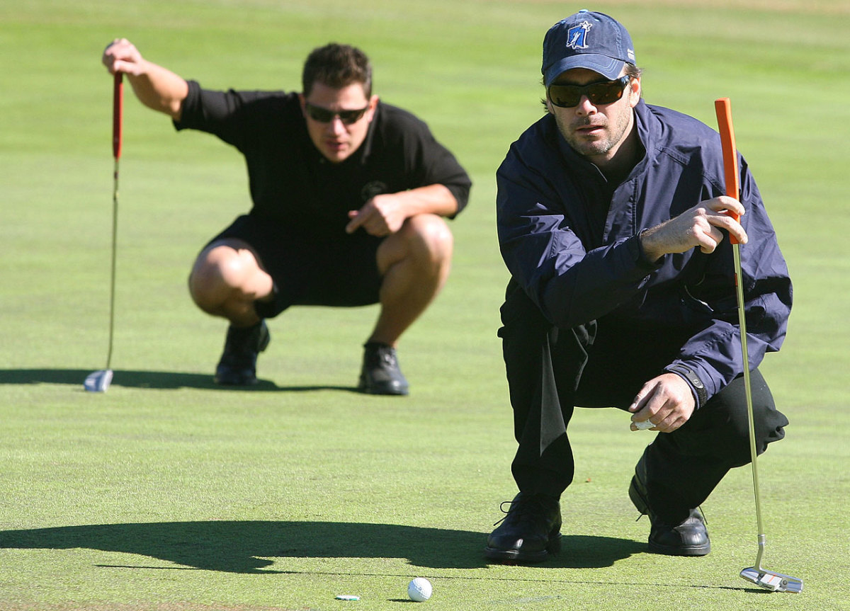 2009-jimmie-johnson-nick-lachey-golf.jpg