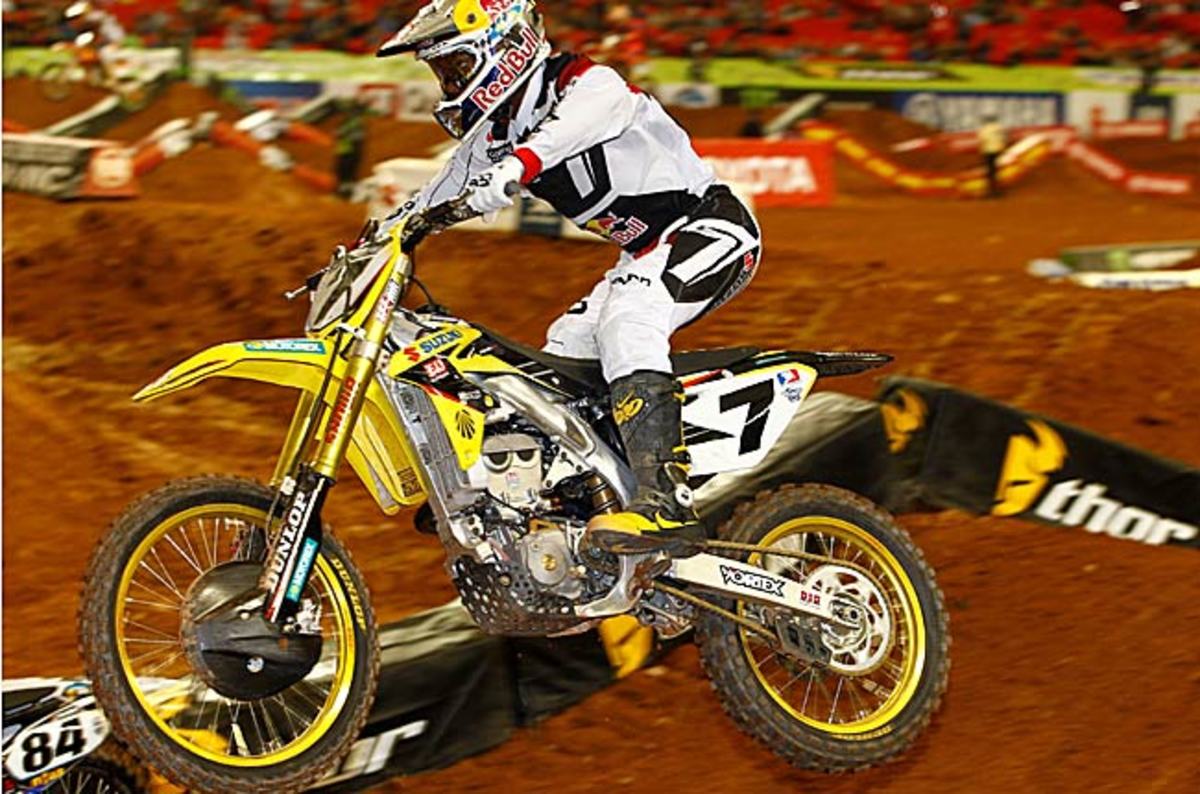 James Stewart raced to his first 450SX Class victory of the AMA Supercross season Saturday night.