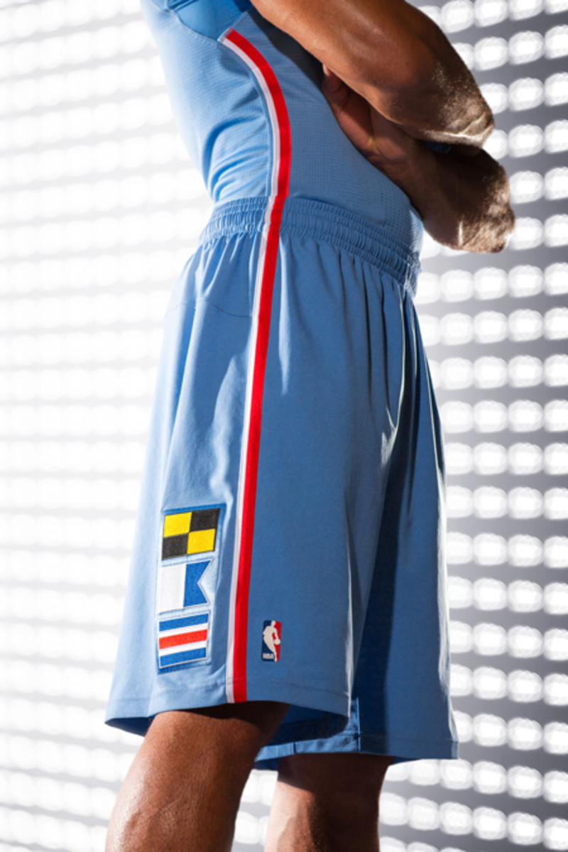Clippers unveil nautical-themed, light blue sleeved alternate