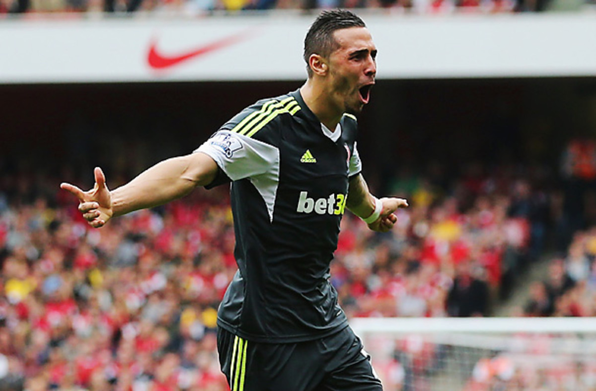 Geoff Cameron's first goal in English soccer pulled Stoke level with Arsenal at the Emirates.