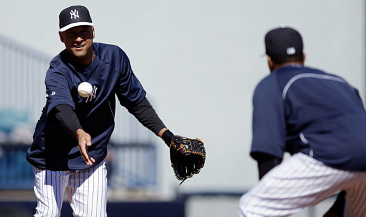 Report: Derek Jeter, with broken left ankle, has gained some