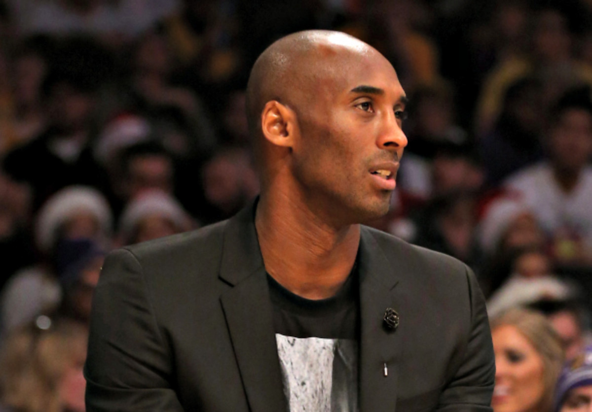 Kobe Bryant denies that knee injury had anything to do with previous ...