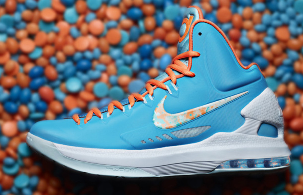 kevin durant easter shoes