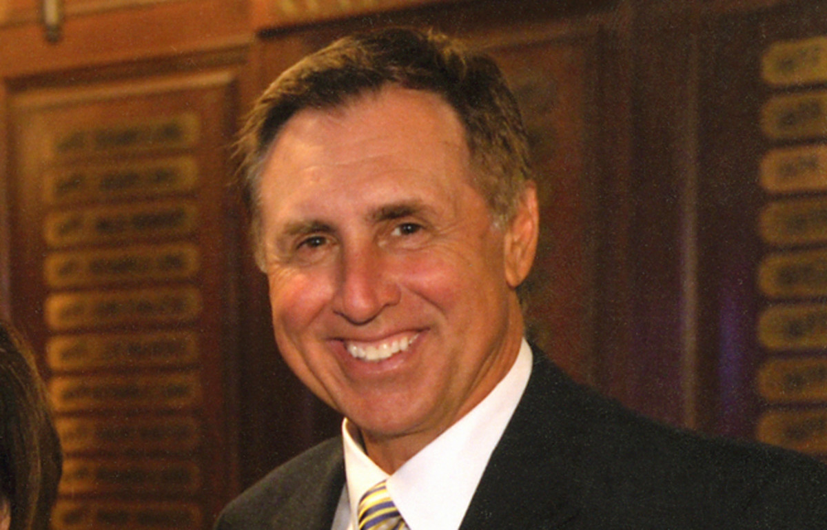 About to start his eighth year at CBS, Gary Danielson has grown accustomed to viewers' criticism.