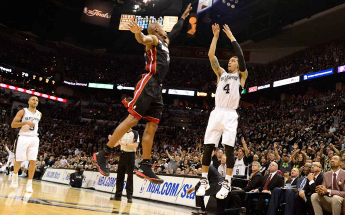 Danny Green Breaks Spurs' Single-Season Record for 3-Pointers Made