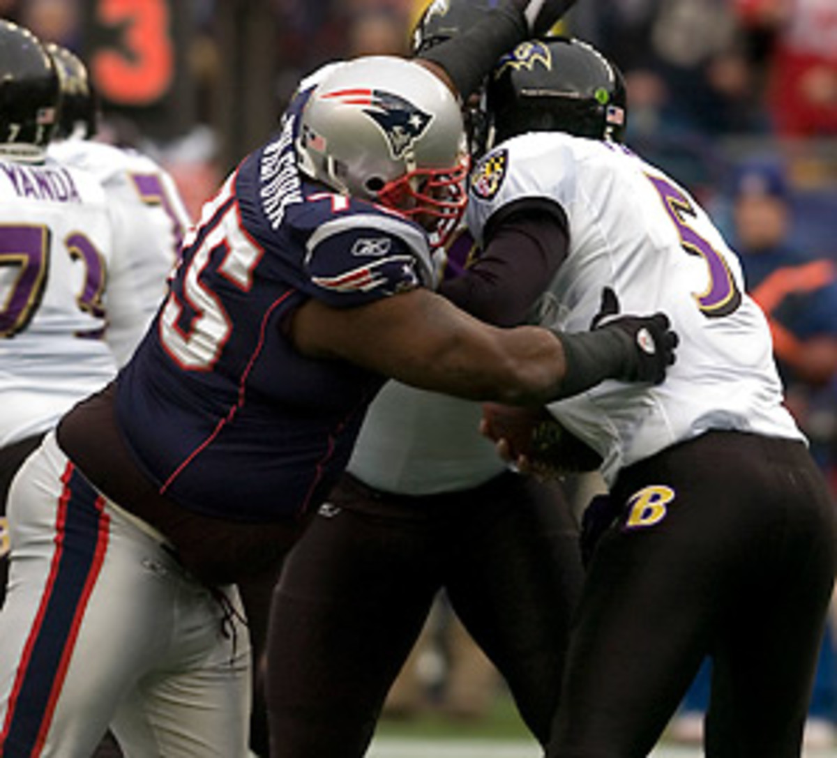 Patriots' Vince Wilfork will give Giants' offensive line a challenge in  Super Bowl 