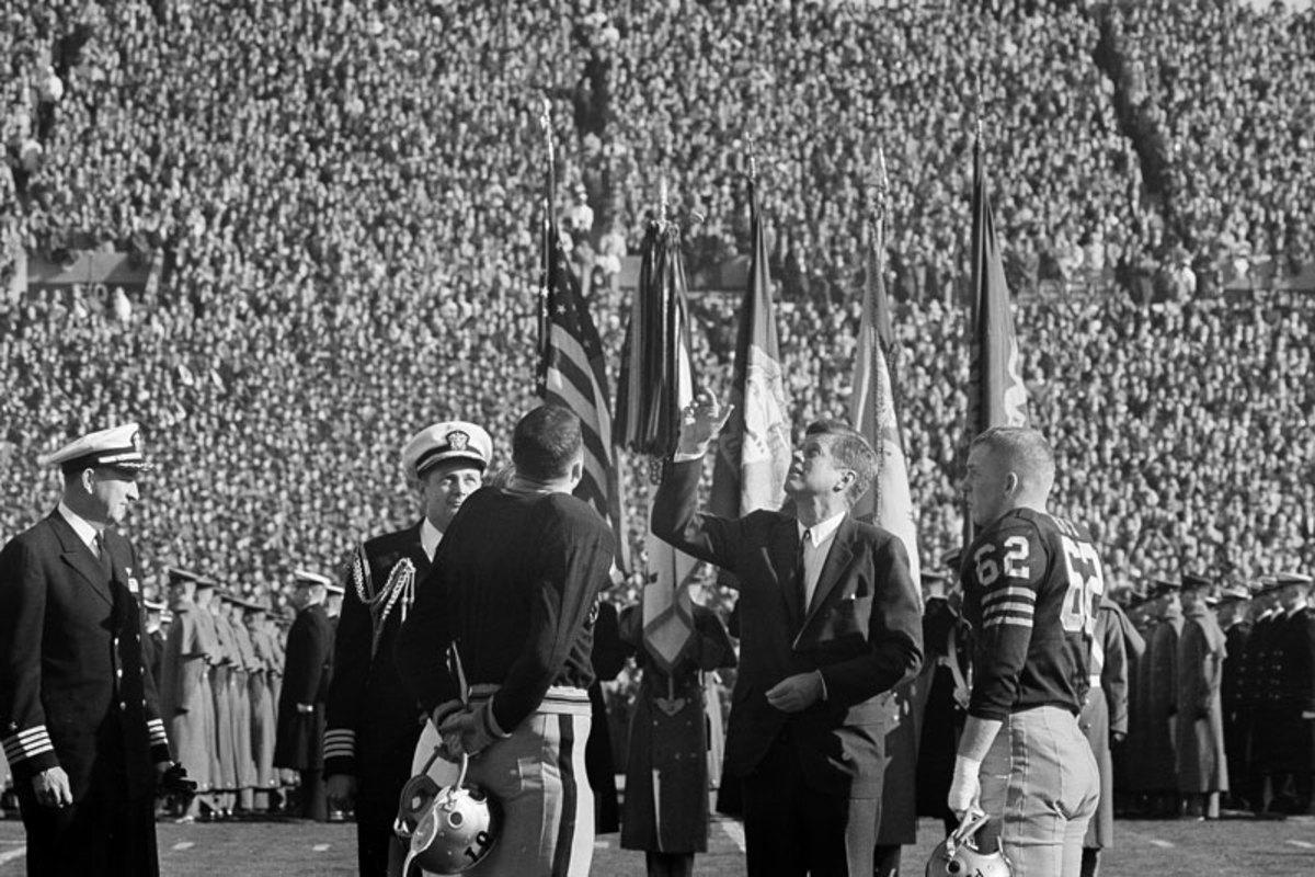 nfl-jfk-army-navy-coin-toss-2-800.jpg