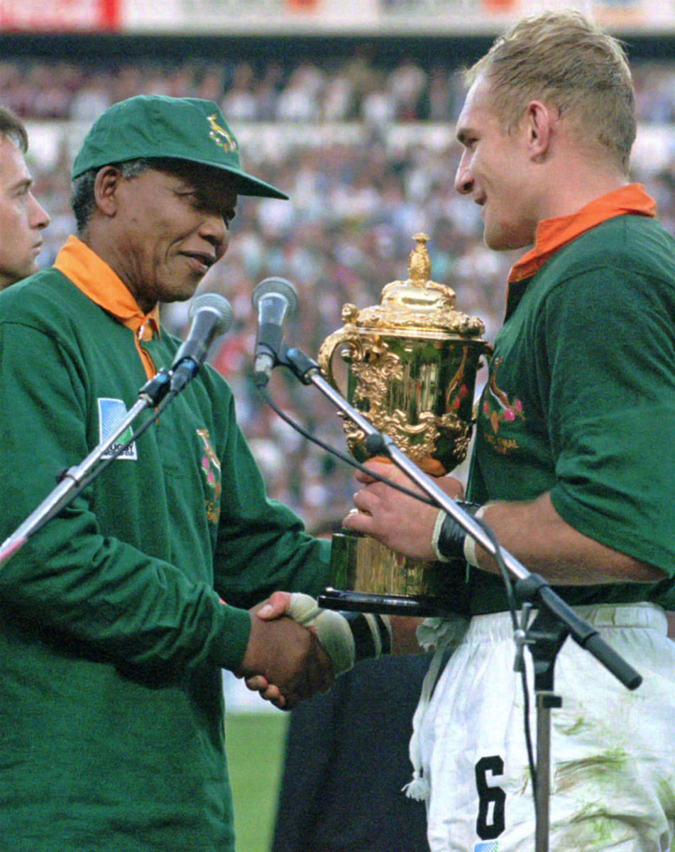 1995-Nelson-Mandela-Francois-Pienaar.jpg